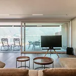 Panoramic By Quokka 360 - Luxury With View Apartment *